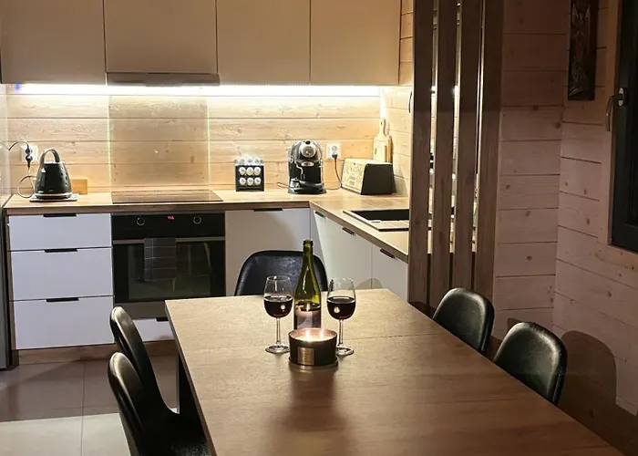 Ostoja Semesterbostad Lomnica (Walbrzych)